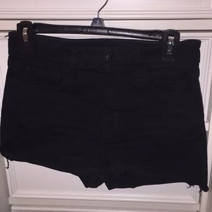 American Eagle - Super Stretch Black Shorts!!